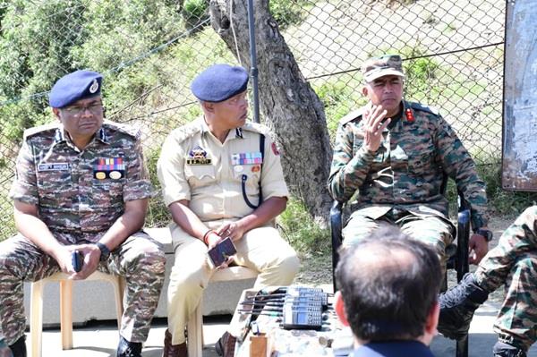 IG Jammu Sector CRPF visited Gambhir Mughlan Rajouri for an operational review Sheruwali