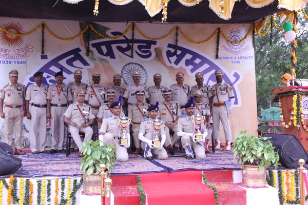   दीक्षांत परेड ए0 टी0 सी ,  के 0रि0 पु0 बल   नागपुर