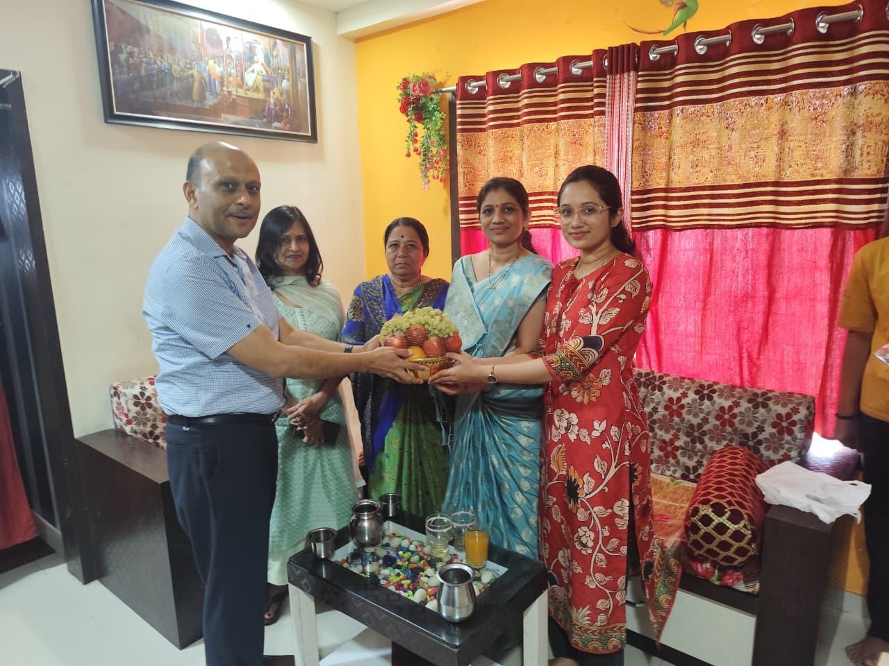 Family of martyrs HC/GD Ravindra Baban Dhanawade