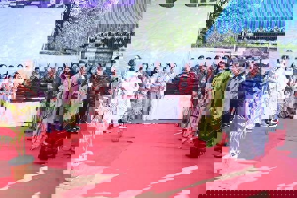 सीआरपीएफ के महानिदेशक और सीडब्ल्यूए के अध्यक्ष ने आश्रय का दौरा किया