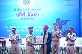 Felicitation of Shri Kishan Singh, veteran of Sardar Post